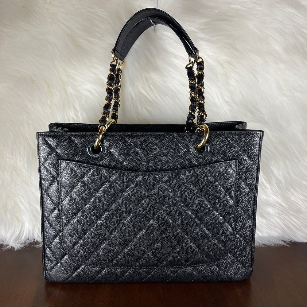 Chanel Black Caviar Grand Shopping Tote - Picture 2 of 16